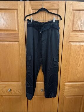 Elan Black Cargo Pants with Utility Pockets